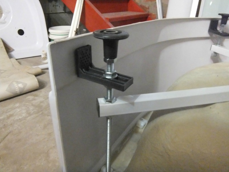 душевая кабина в маленькой ванной комнате фото