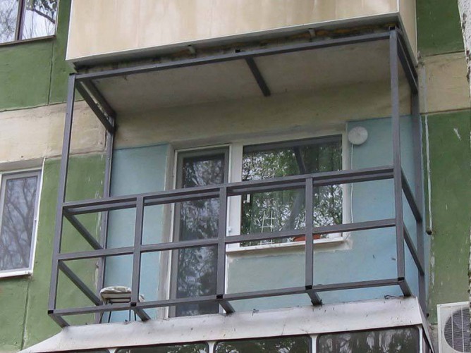 Расширение плиты балкона