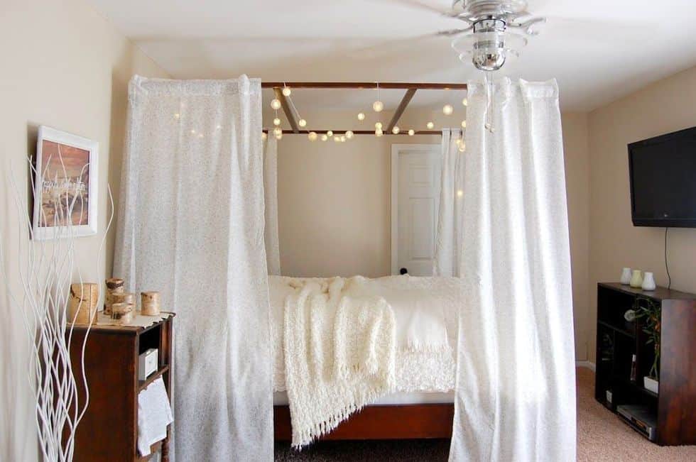 With light diy canopy bed