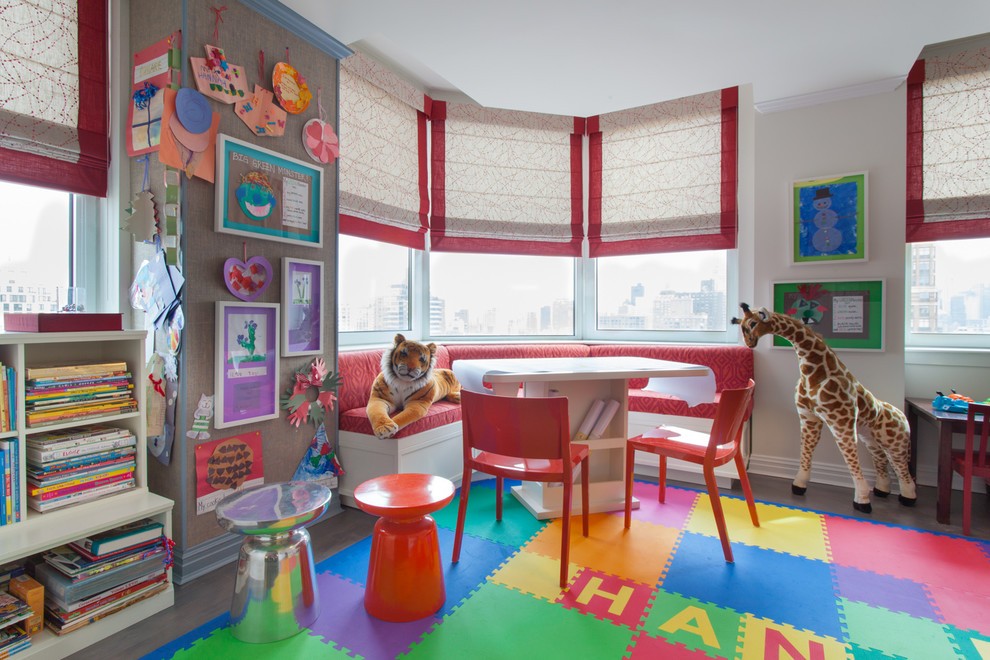 Оформление комнаты для двух детей в эркерной зоне