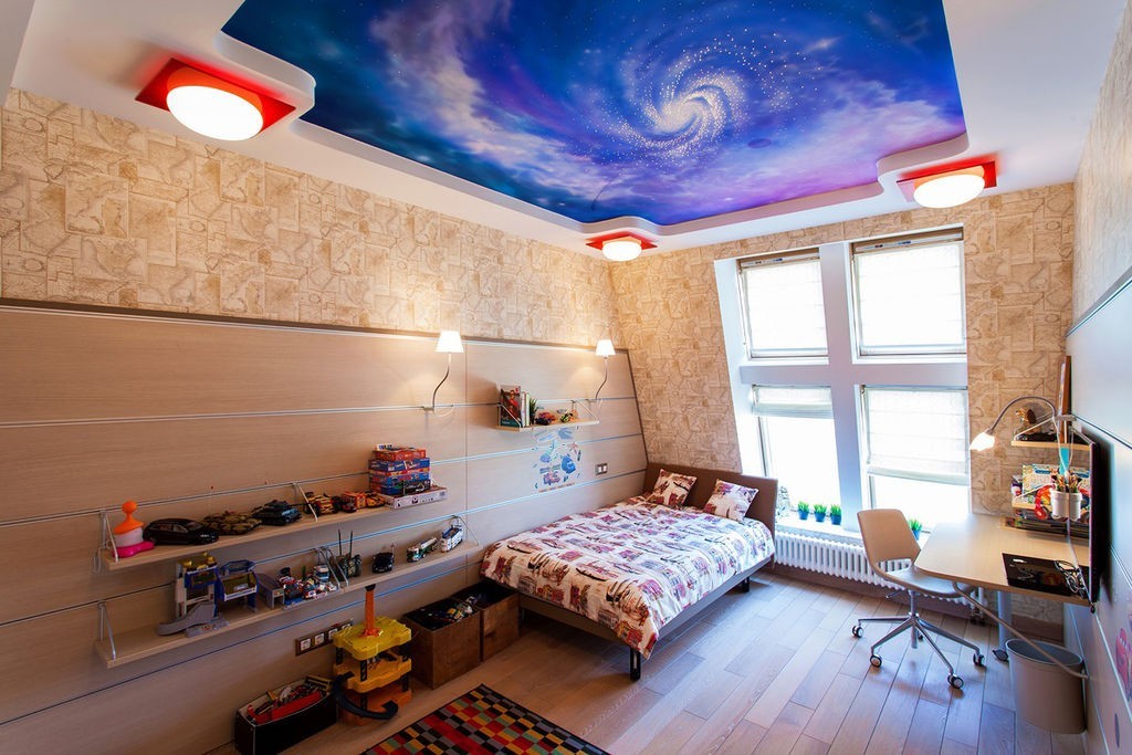 Натяжной потолок звездное небо в комнате подростка