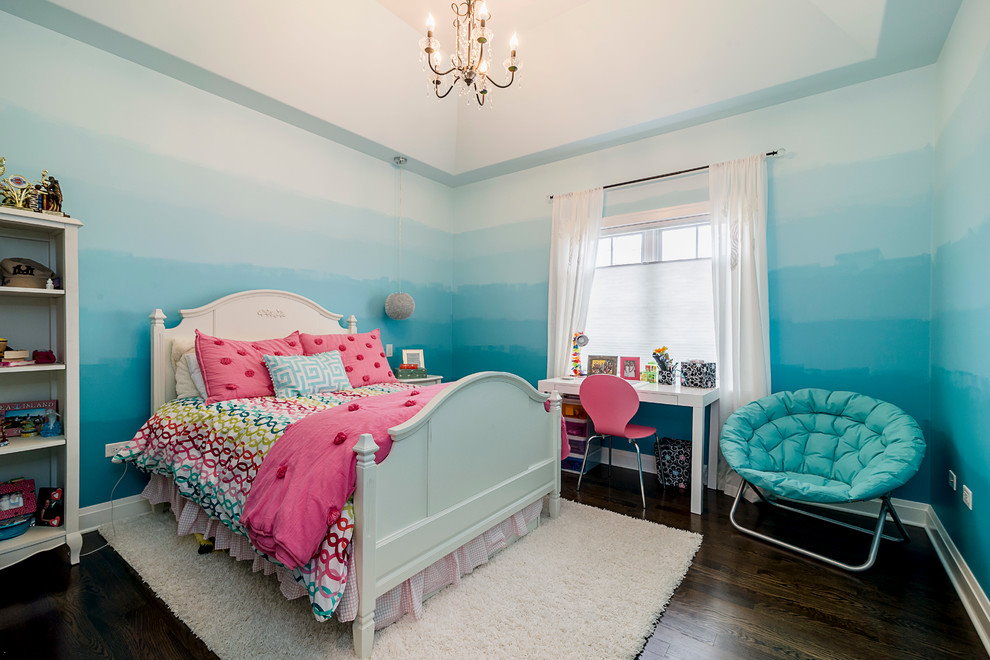 Покраска стен детской комнаты с переходом цвета