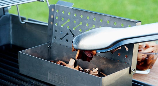 How to use smoker chips: Wood Chips - How Often Do I Change Them?