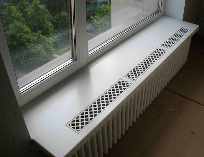 Использование нескольких отдельных изделий для обрамления вентиляционных отверстий на окне большой площади