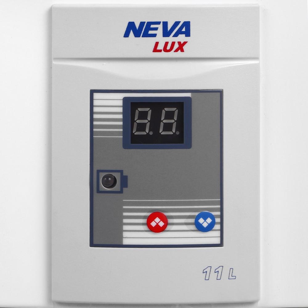 На газовой колонке на табло. Neva Lux 6014 панель управления.