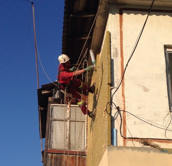 Facade insulation process