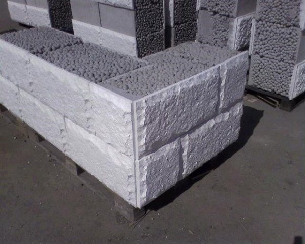 Керамзитобетонные блоки – достойная альтернатива тяжелым бетонам
