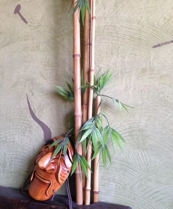 Декор трубы отопления бамбуком своими руками